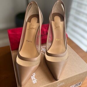 Christian Louboutin Leather Galativi
Pumps 85